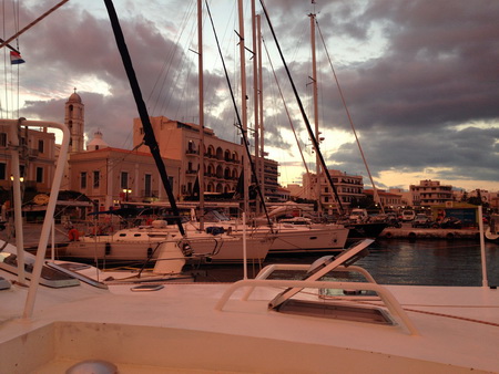 Hafen Tinos am Morgen