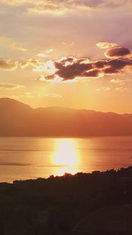 Sonnenuntergang in Vathy auf Methana