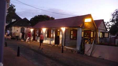 Oranjestad am Abend-1110955